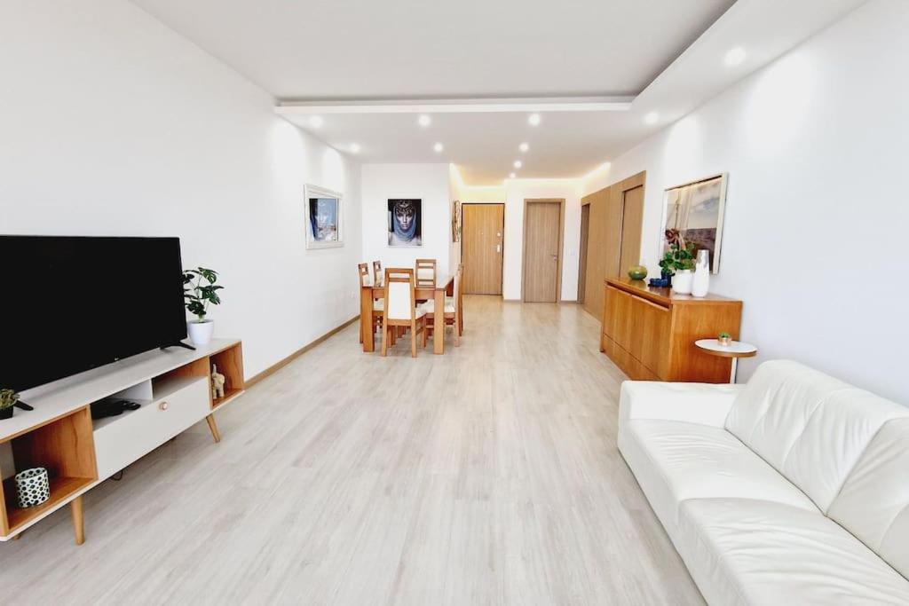 Апартаменты Apartamento Encantador Com Piscina E Vista Mar Прайя Экстерьер фото